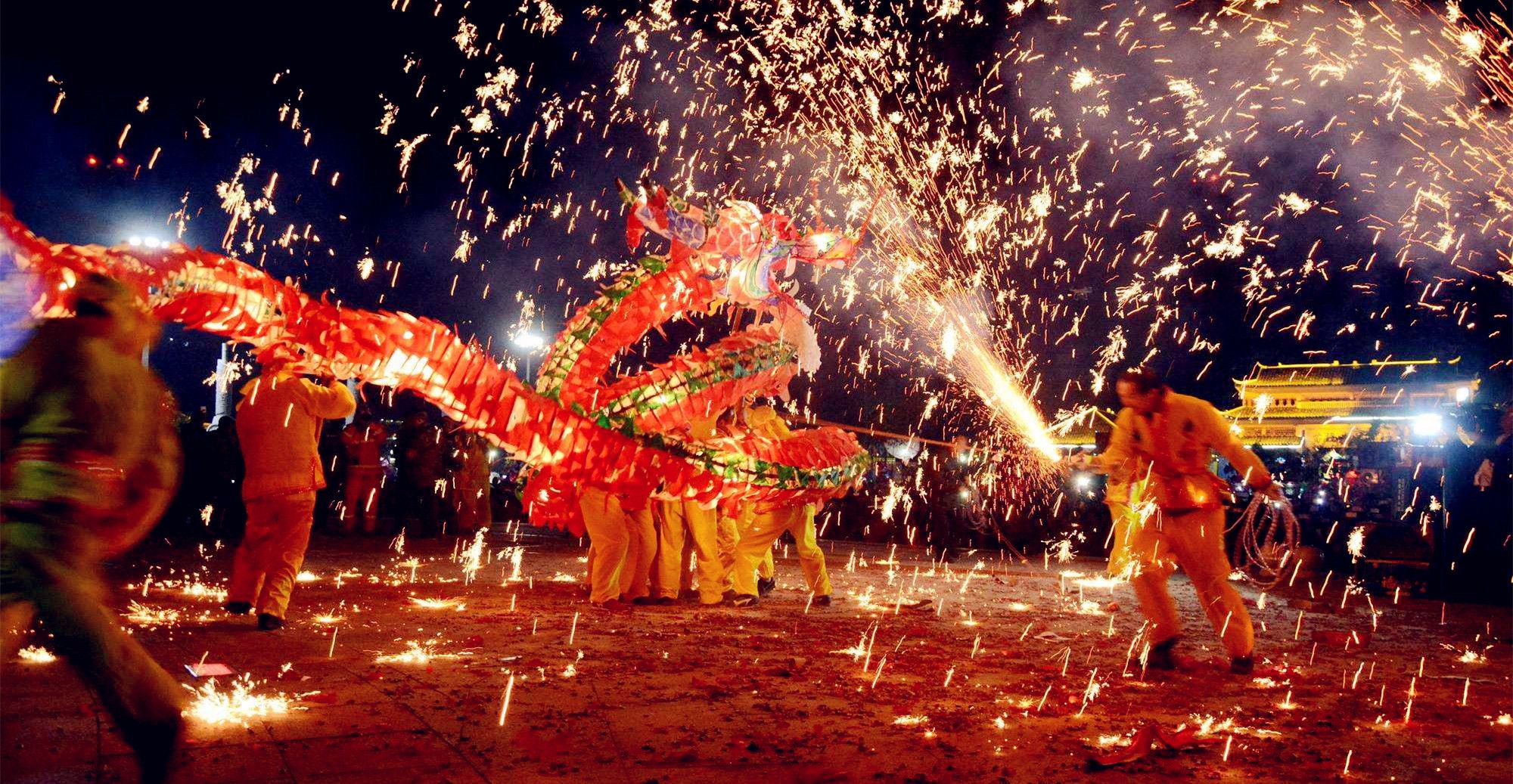 Chinese New Year Dragon Dance - cchatty